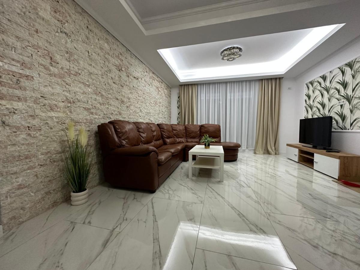 Golden Garden Luxury Apartment In Bukareszt Zewnętrze zdjęcie