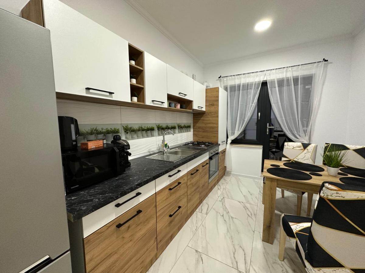 Golden Garden Luxury Apartment In Bukareszt Zewnętrze zdjęcie